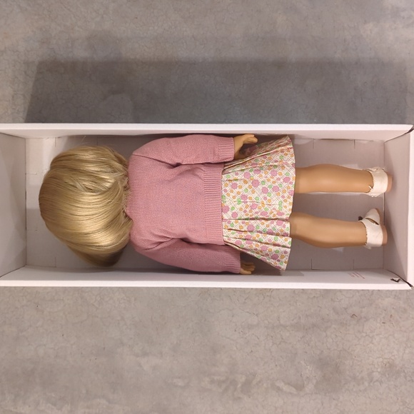 Retired Kit Doll, Box, and Accessories, Pristine Condition - Picture 6 of 10